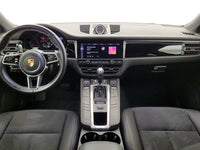 2019 Macan