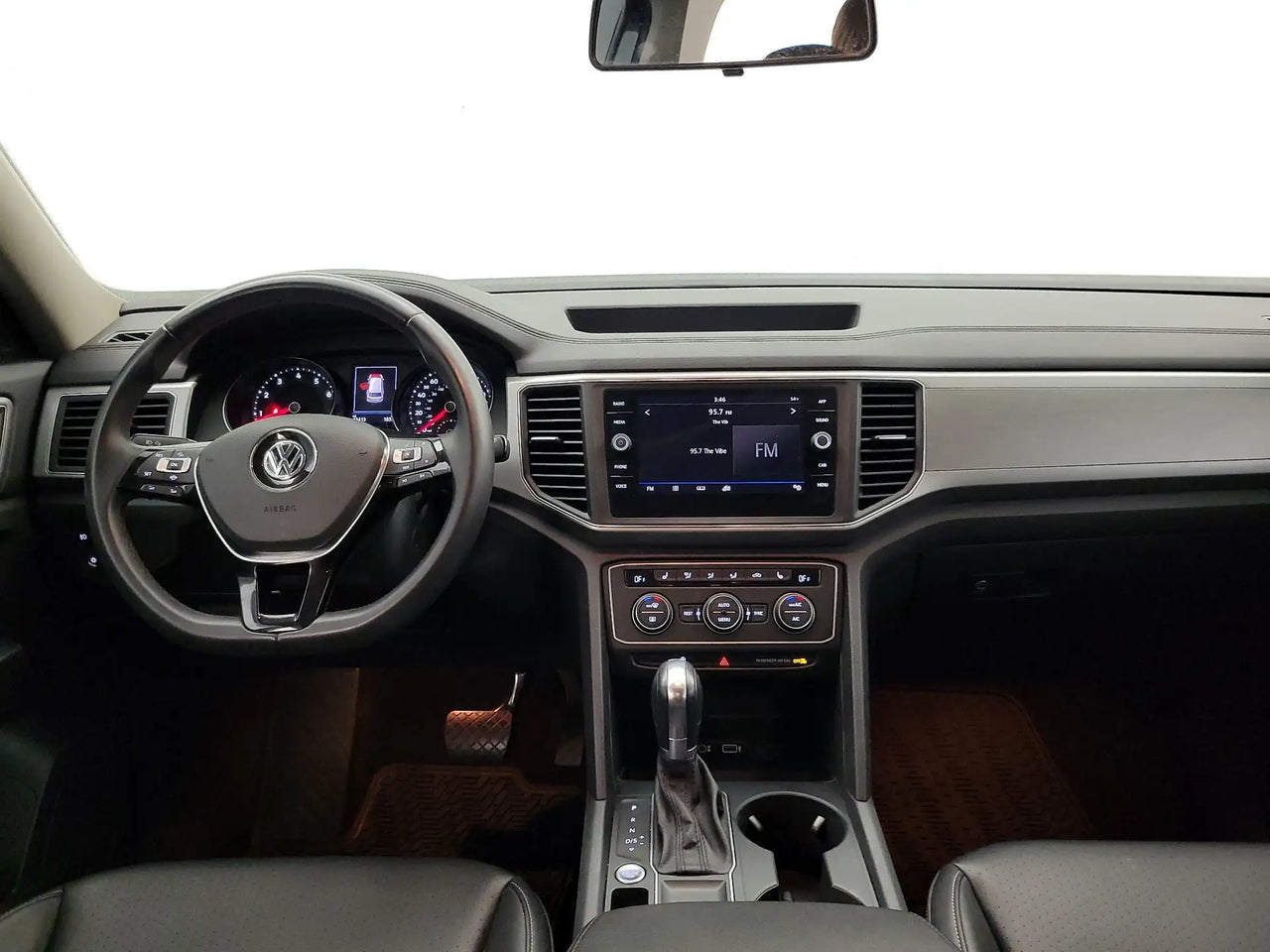 2019 Atlas SE