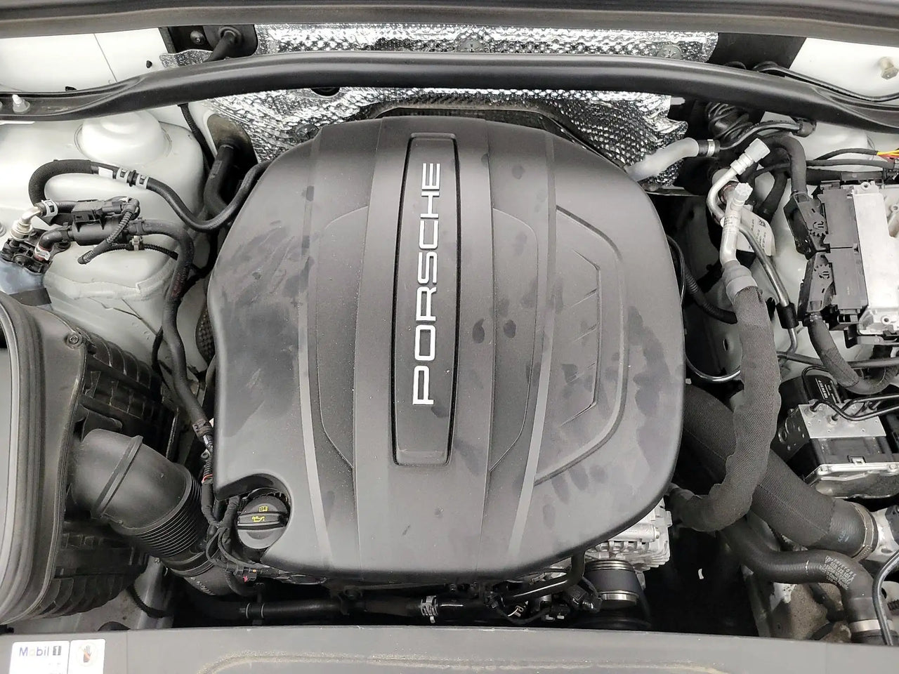 2019 Macan